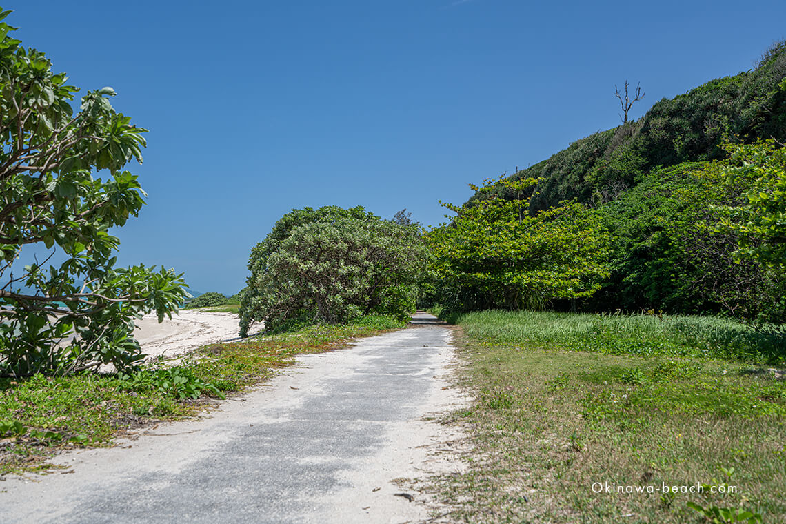 村民の浜、遊歩道